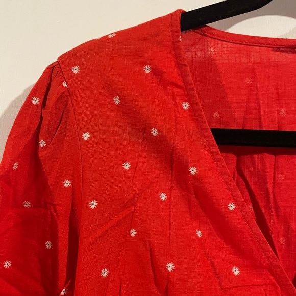 Old Navy Floral Wrap Dress - Picture 1 of 5